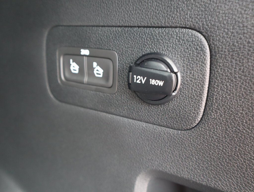 Thumbnail: 2022 Hyundai Santa Fe - 16