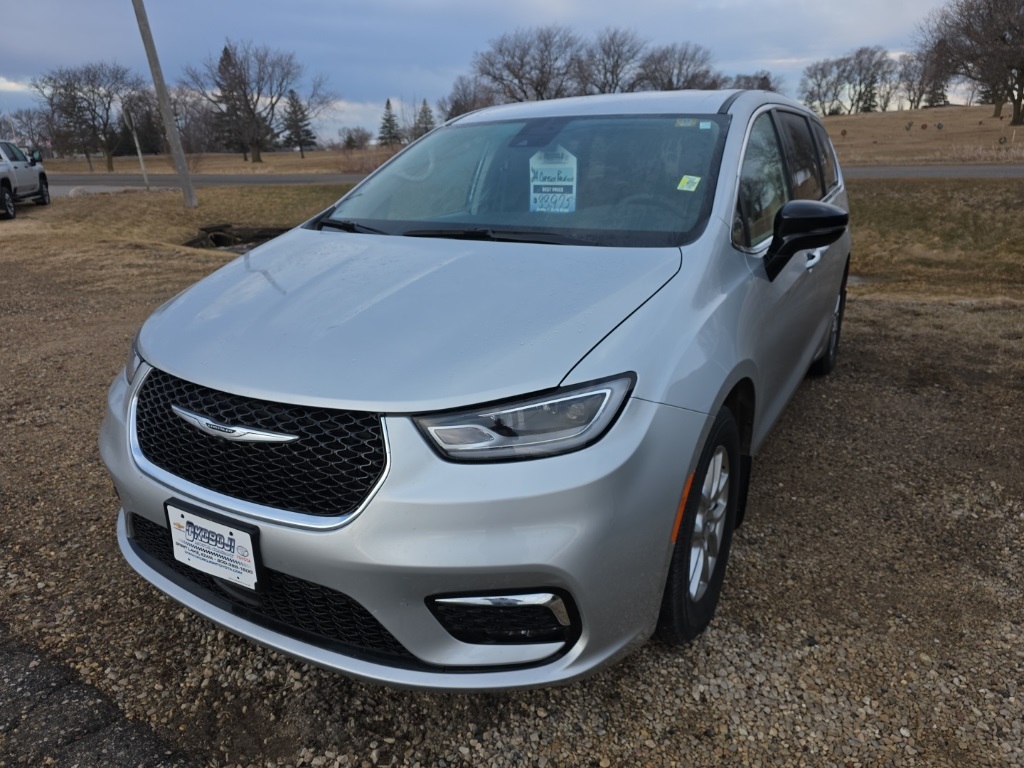 2024 Chrysler Pacifica Touring L FWD