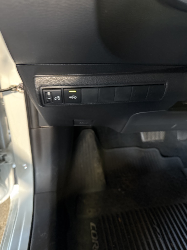 Thumbnail: 2023 Toyota Corolla - 28