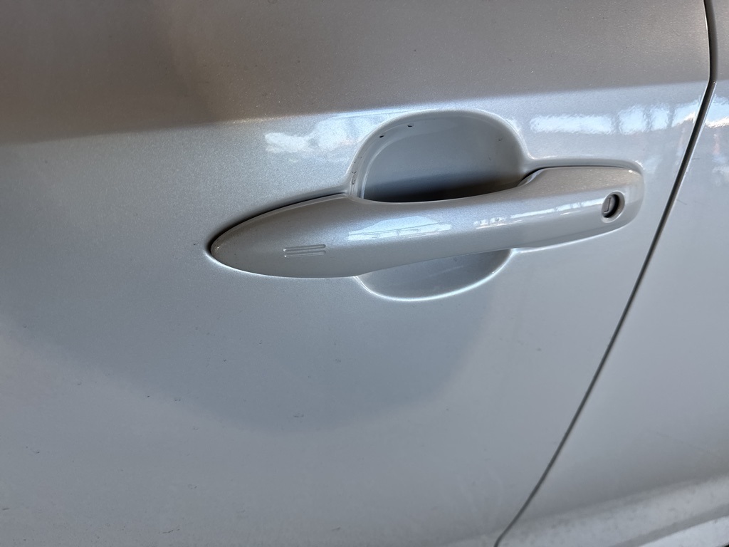 Thumbnail: 2023 Toyota Corolla - 9