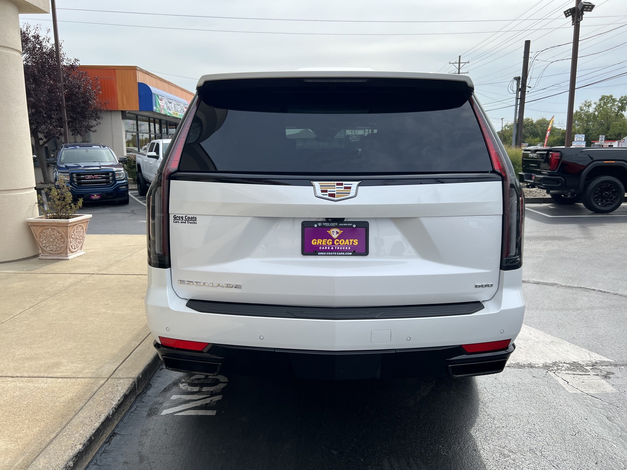 2021 Cadillac Escalade Sport Platinum photo 2