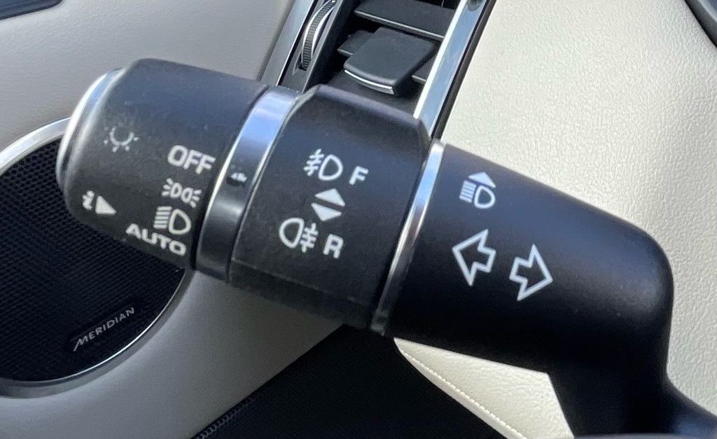 2016 Land Rover Range Rover Sport 3.0L V6 Supercharged HSE Gold at Ultimate Motorsports