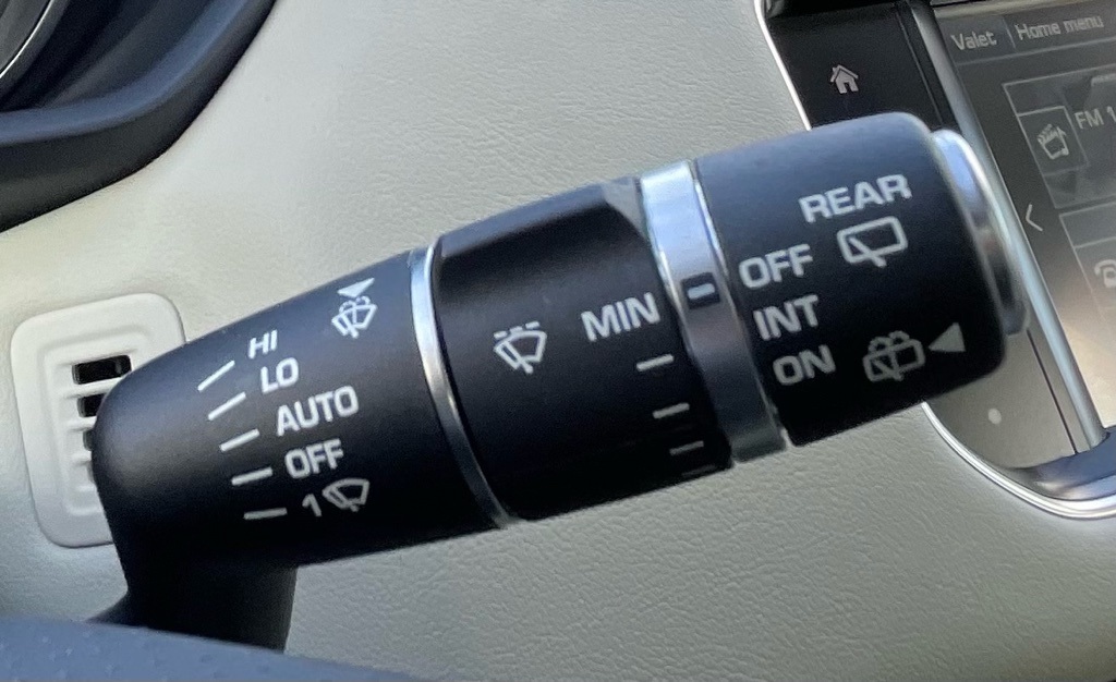 2016 Land Rover Range Rover Sport 3.0L V6 Supercharged HSE Gold at Ultimate Motorsports