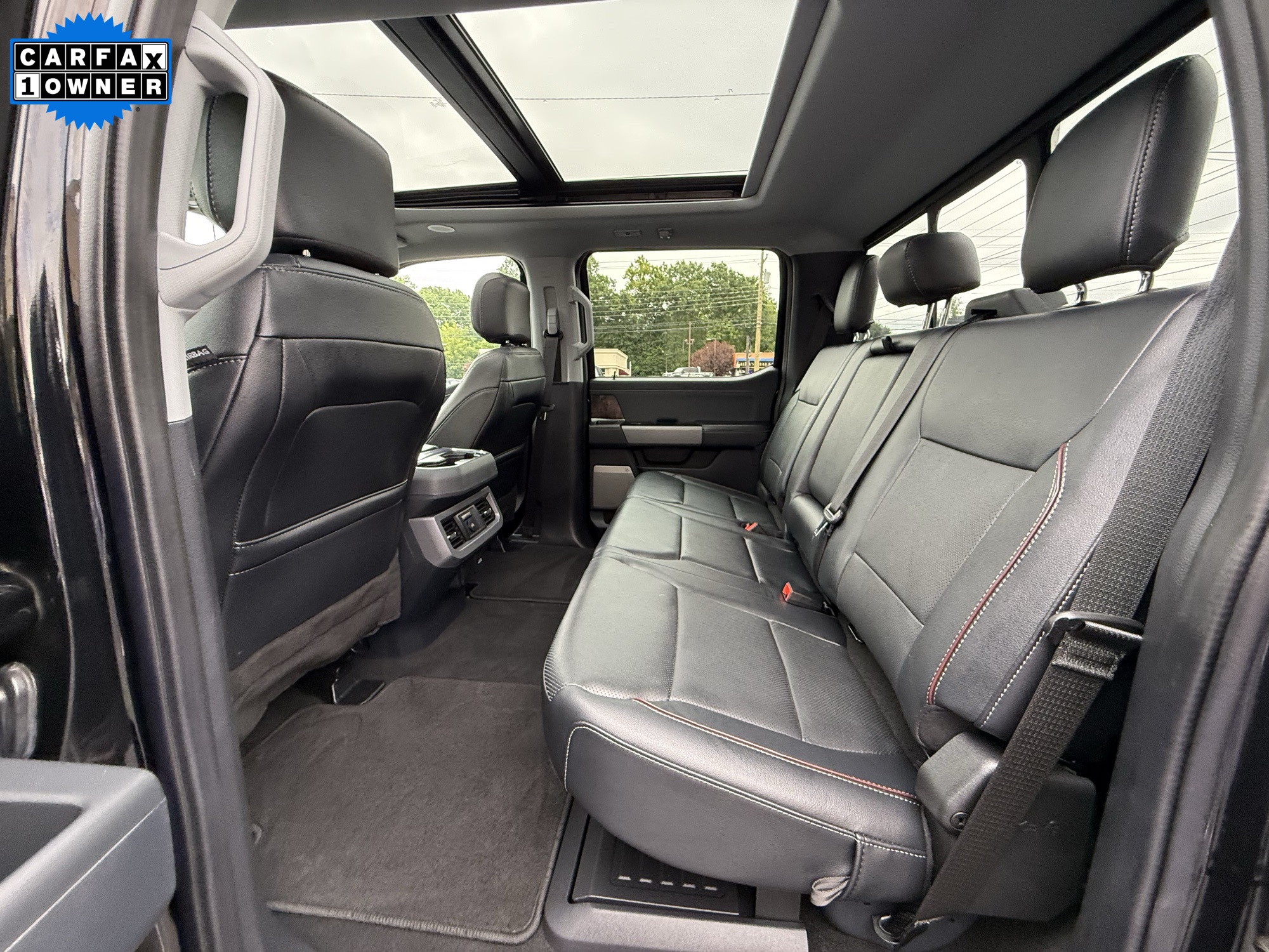 2024 Ford F-250 Lariat photo 17