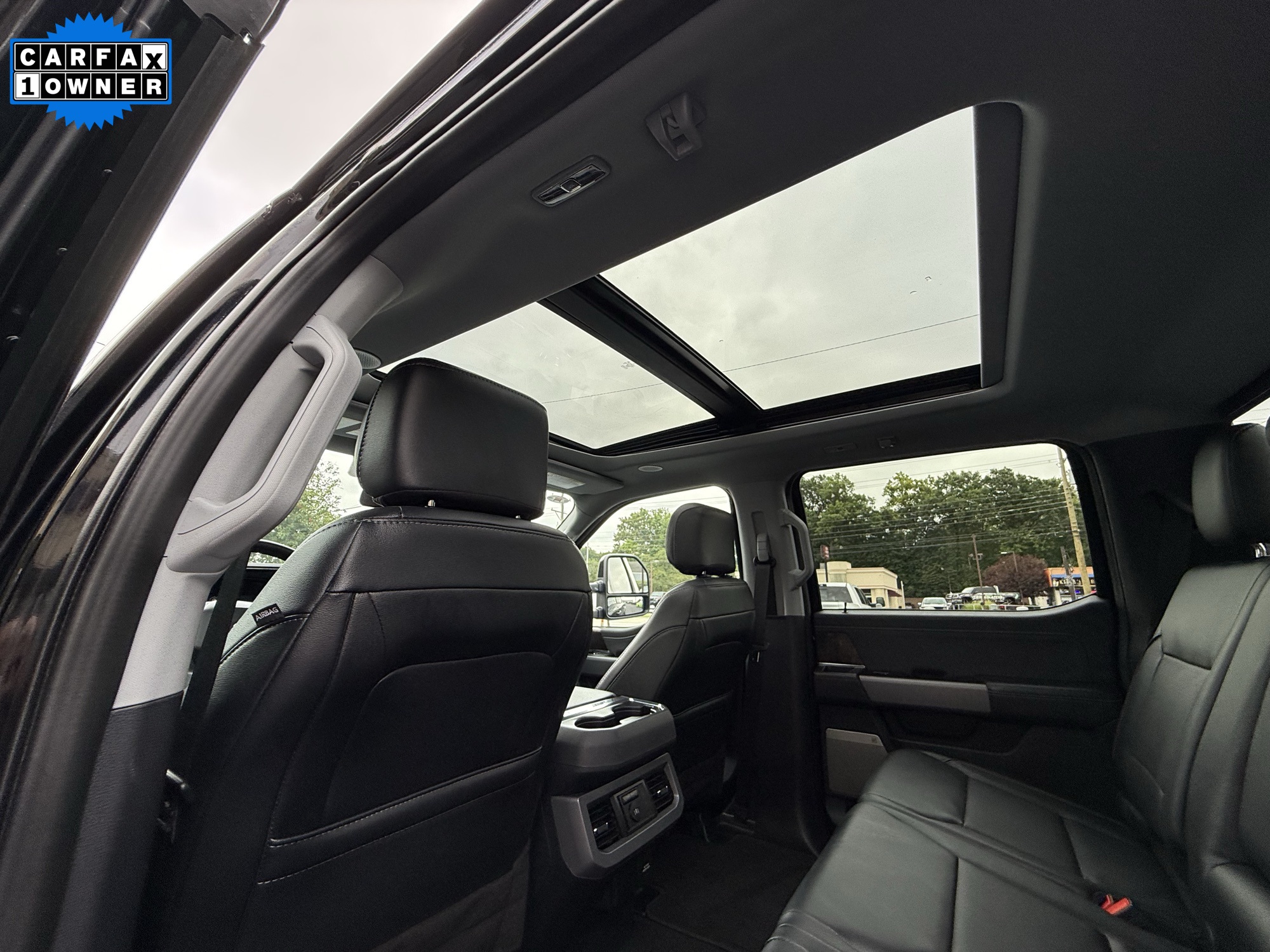 2024 Ford F-250 Lariat photo 19