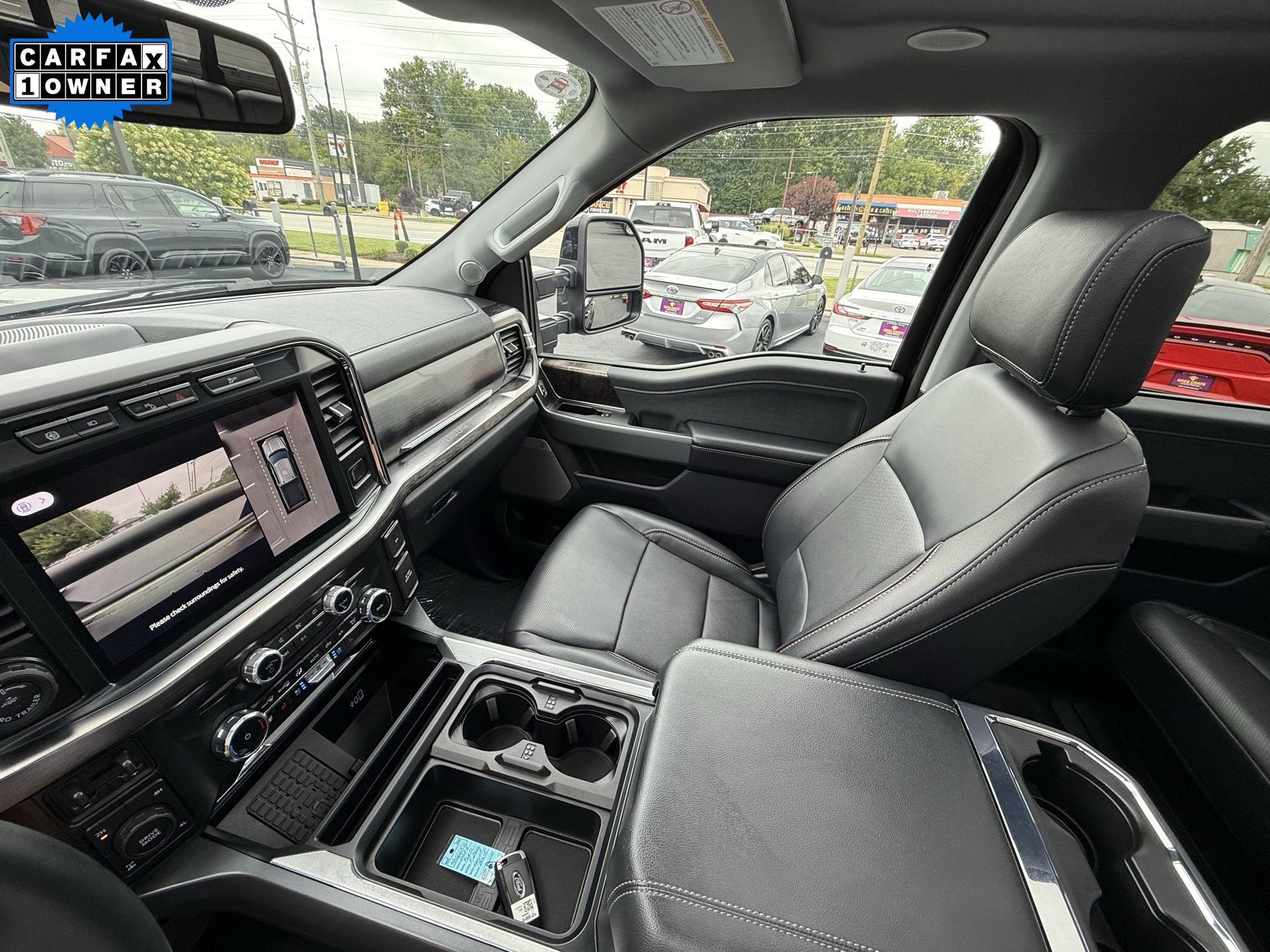 2024 Ford F-250 Lariat photo 32