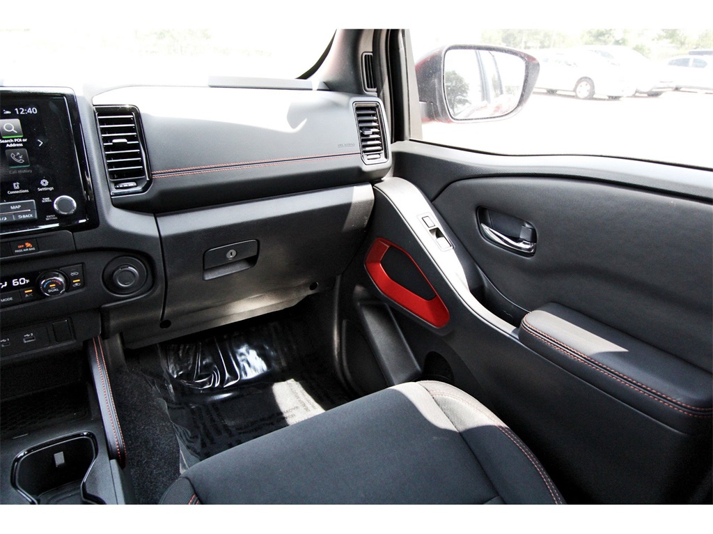 2023 Nissan Frontier PRO-4X - 9