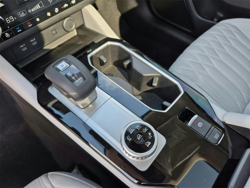 2025 Mitsubishi Outlander SEL Black at DeMontrond Gulf Freeway