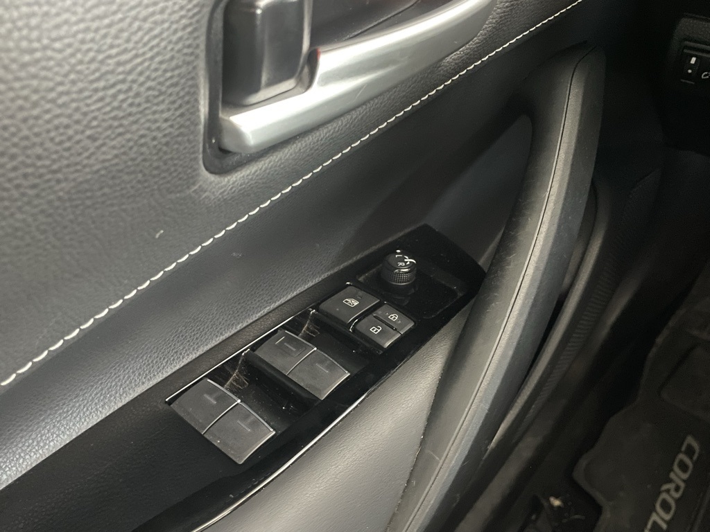 Thumbnail: 2023 Toyota Corolla - 18