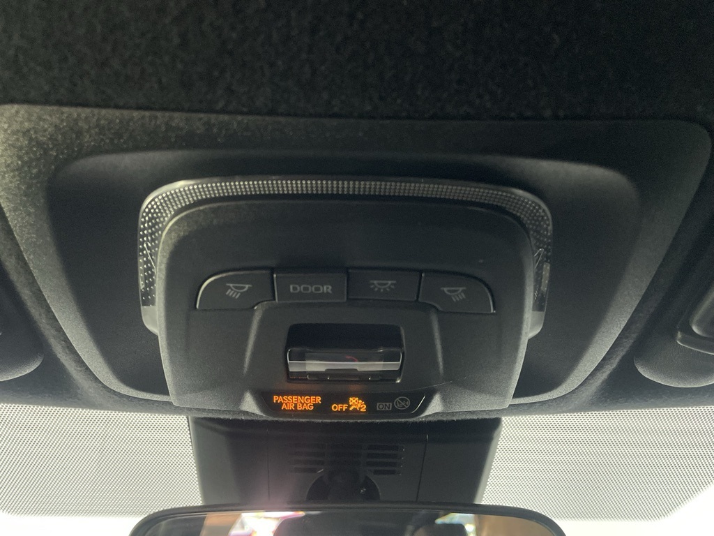 Thumbnail: 2023 Toyota Corolla - 32