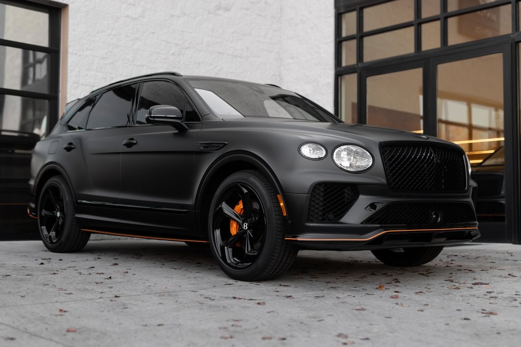 2025 Bentley Bentayga S Black Edition's photo