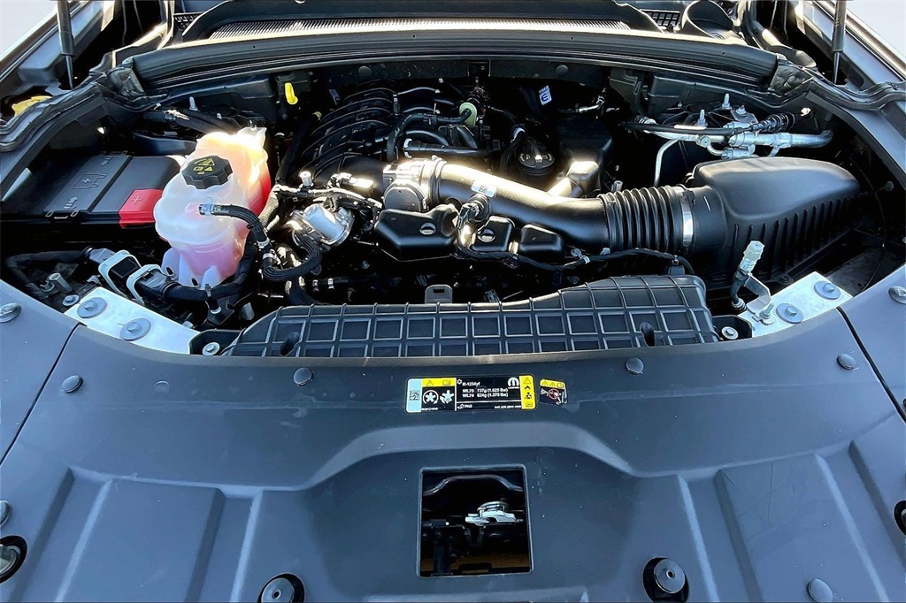 2024 Jeep Grand Cherokee L Altitude X Black at Victoria Chrysler Dodge Jeep Ram