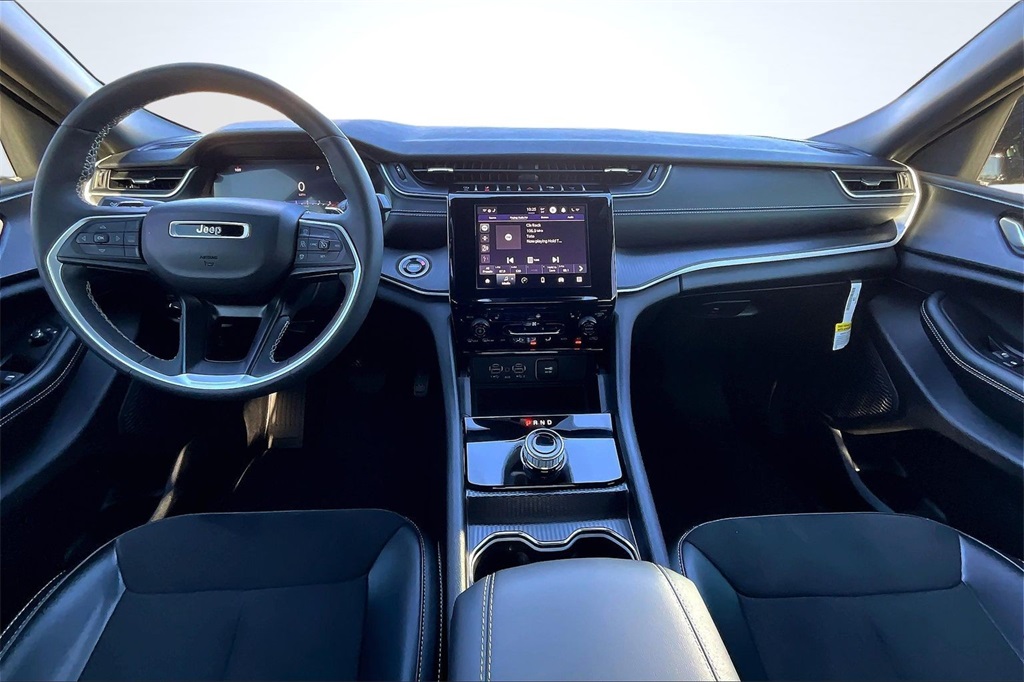 2024 Jeep Grand Cherokee L Altitude X Black at Victoria Chrysler Dodge Jeep Ram