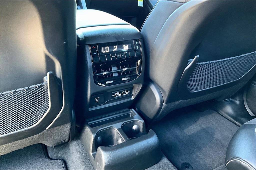 2024 Jeep Grand Cherokee L Altitude X Black at Victoria Chrysler Dodge Jeep Ram