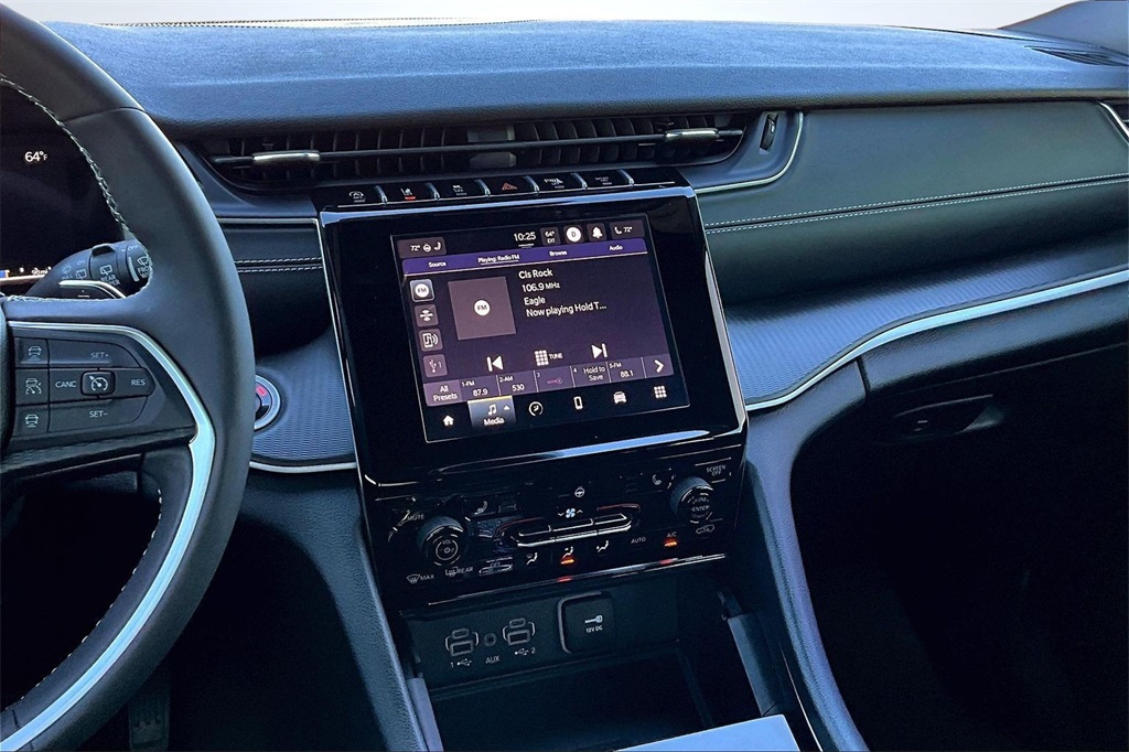 2024 Jeep Grand Cherokee L Altitude X Black at Victoria Chrysler Dodge Jeep Ram