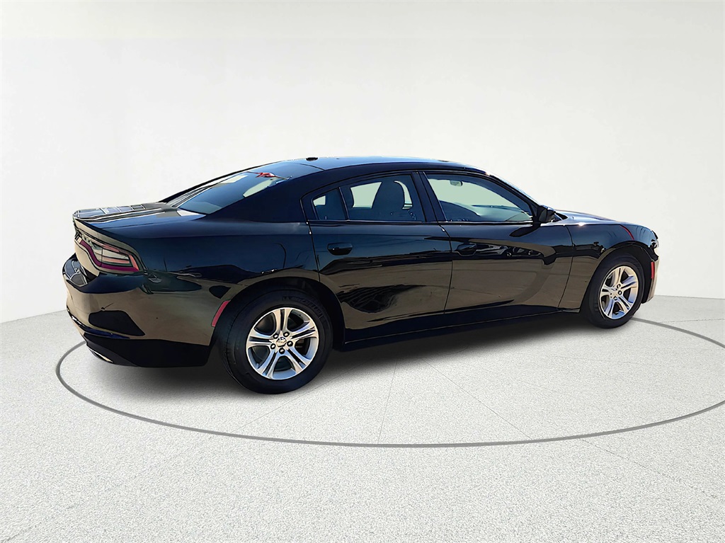 2022 Dodge Charger SXT - 6