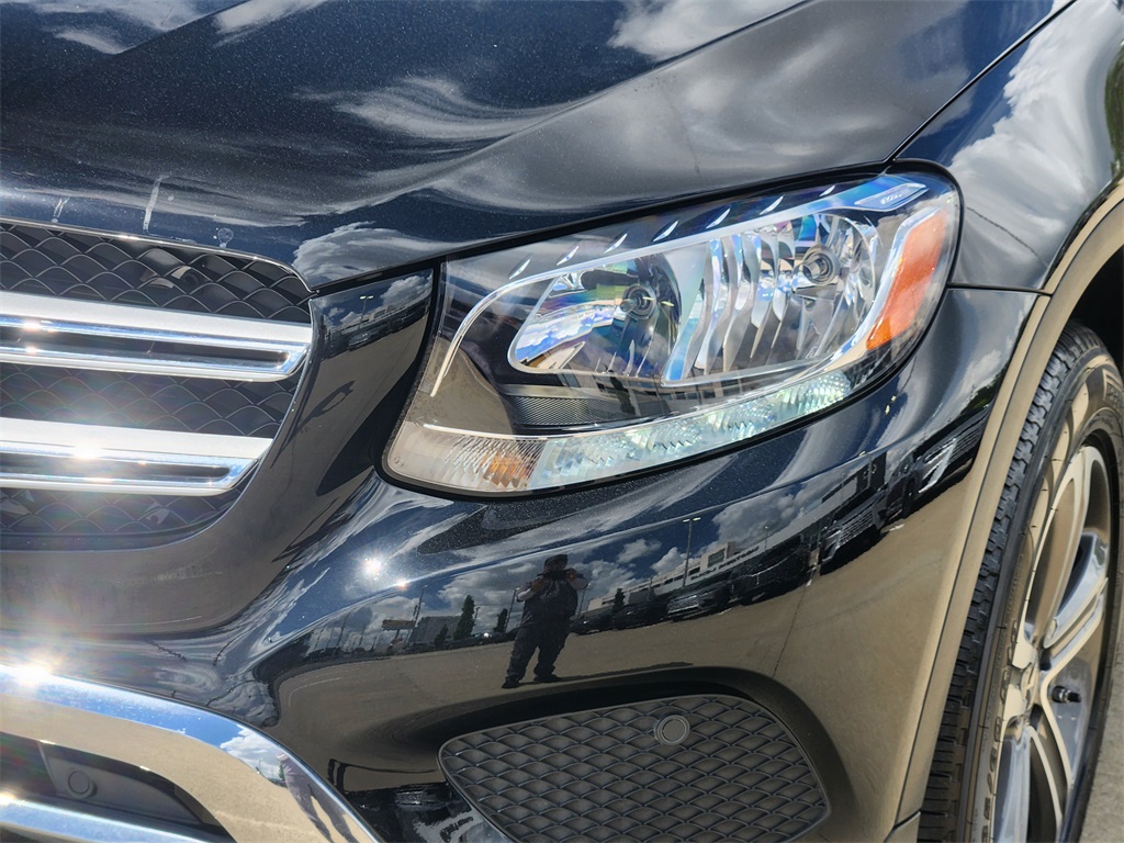 2018 Mercedes-Benz GLC GLC 300 - 8