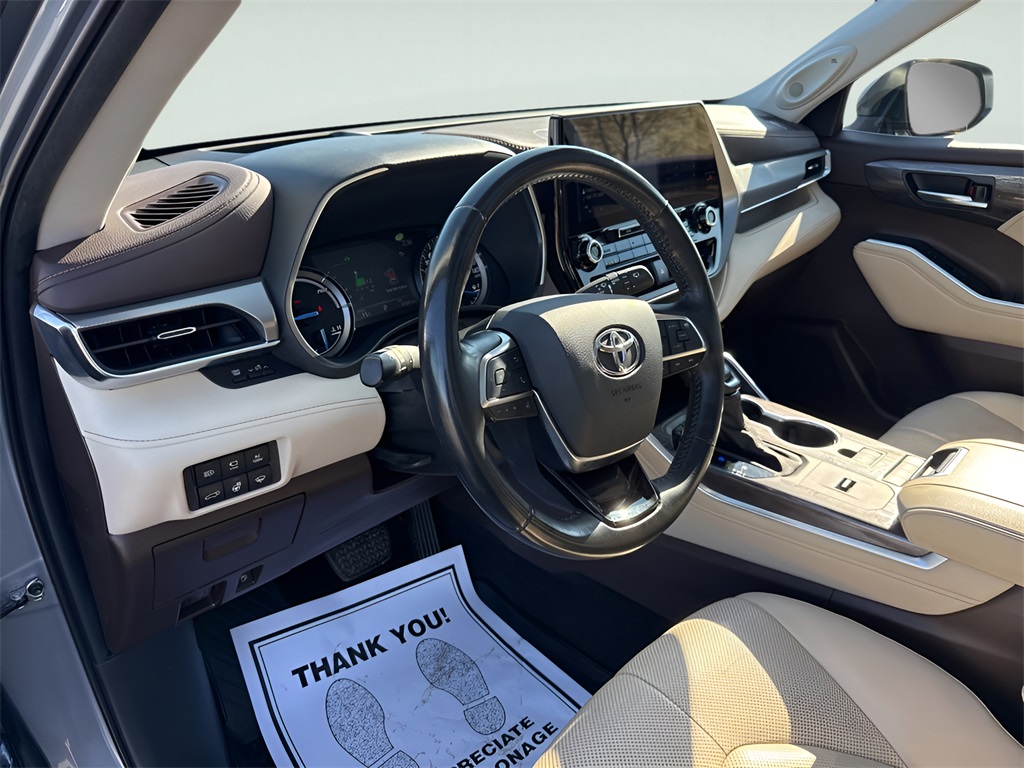 2021 Toyota Highlander Hybrid