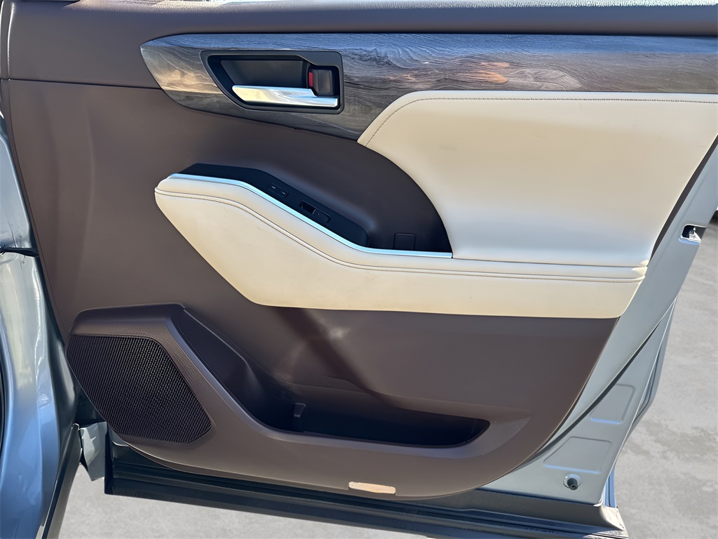 2021 Toyota Highlander Hybrid