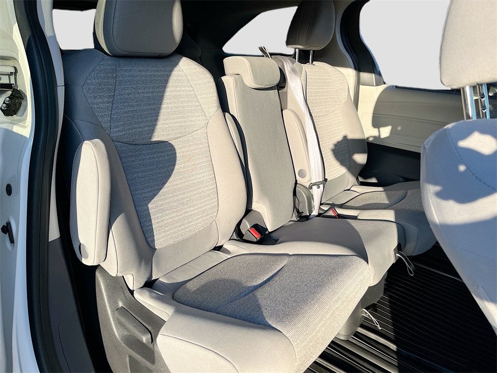 2022 Toyota Sienna LE White at Toyota of Victoria