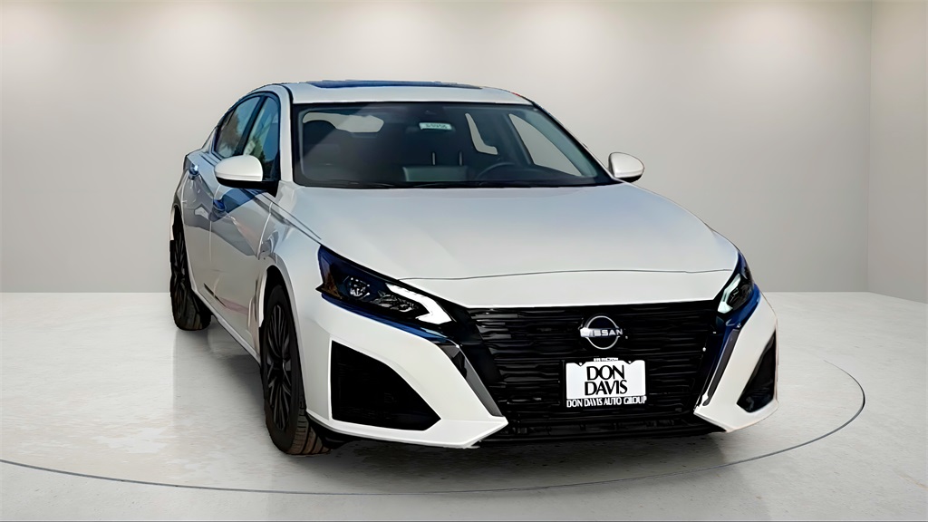2025 Nissan Altima