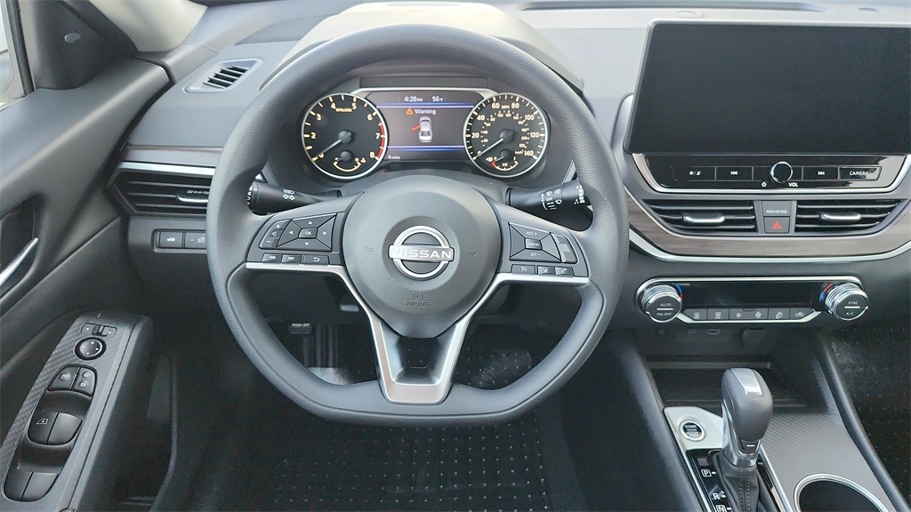 2025 Nissan Altima