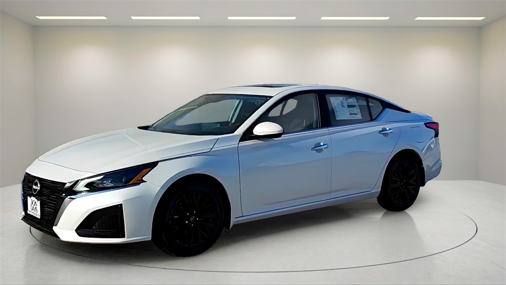 2025 Nissan Altima