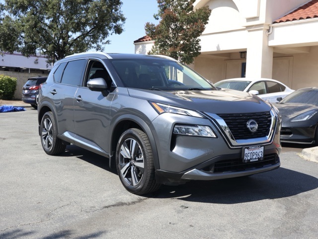2023 Nissan Rogue SL