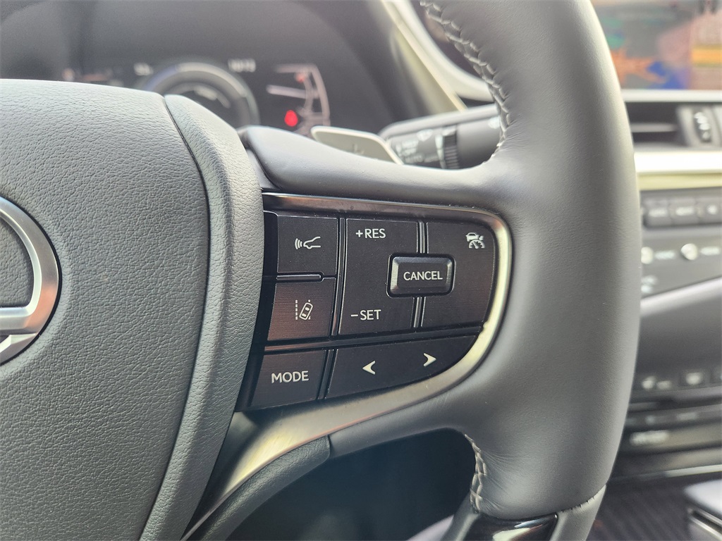 2021 Lexus ES 300h Ultra Luxury White at Westside Lexus