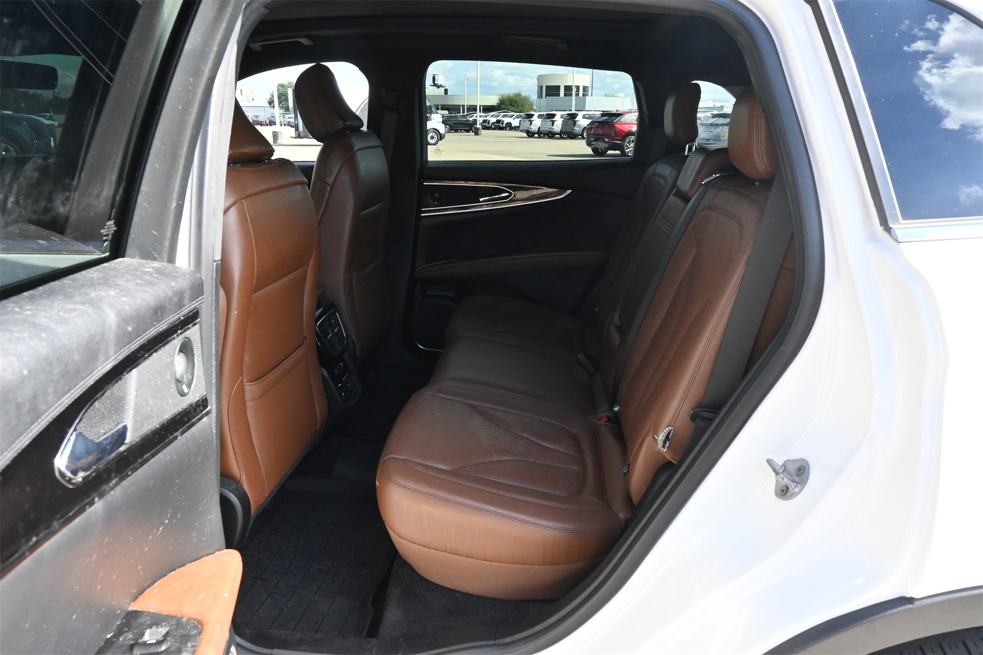 2022 Lincoln Nautilus Reserve White at AutoSavvy Houston Southwest