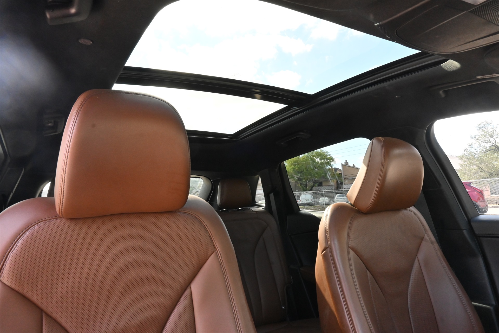 2022 Lincoln Nautilus Reserve White at AutoSavvy Houston Southwest