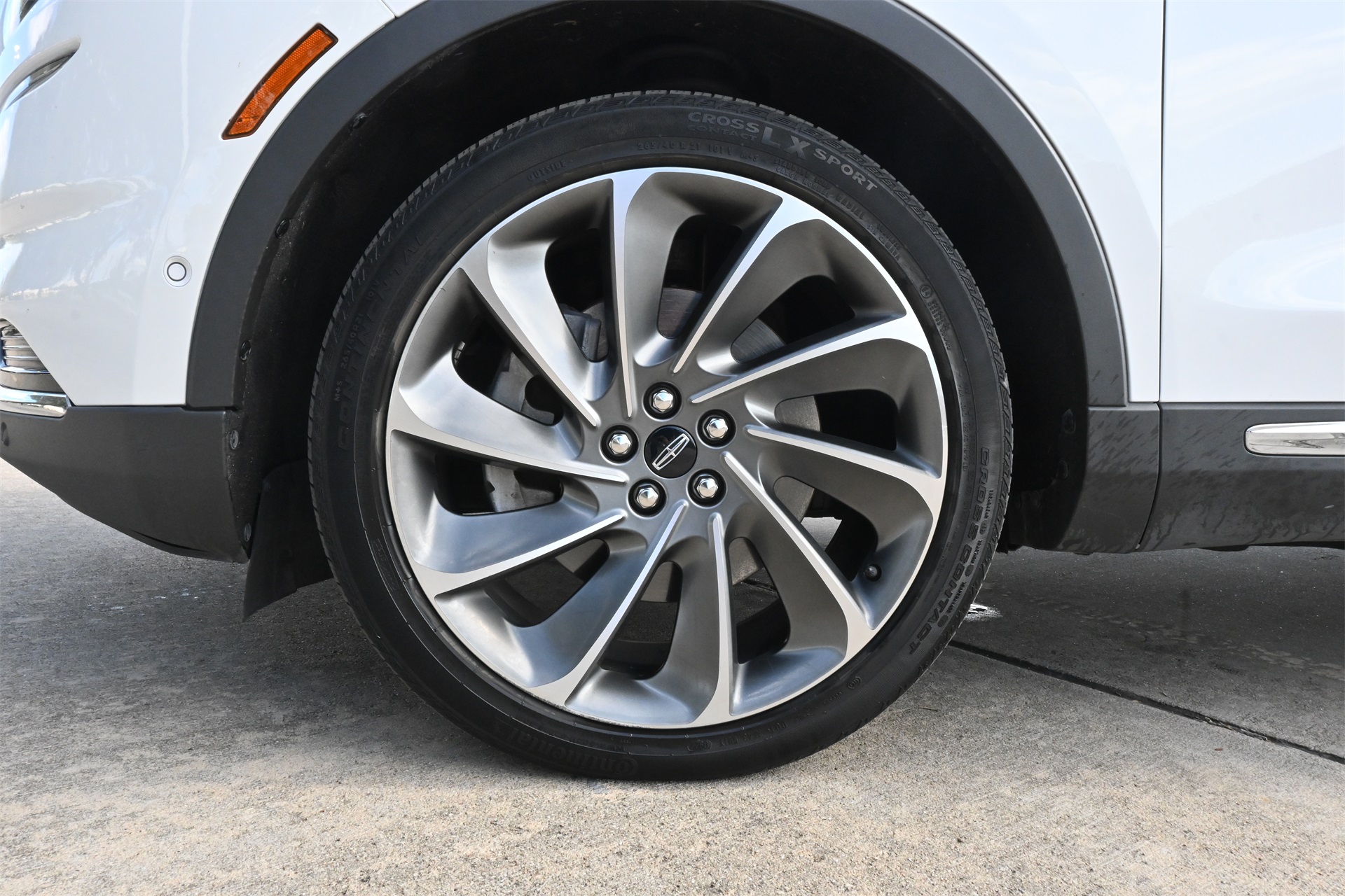 2022 Lincoln Nautilus Reserve White at AutoSavvy Houston Southwest