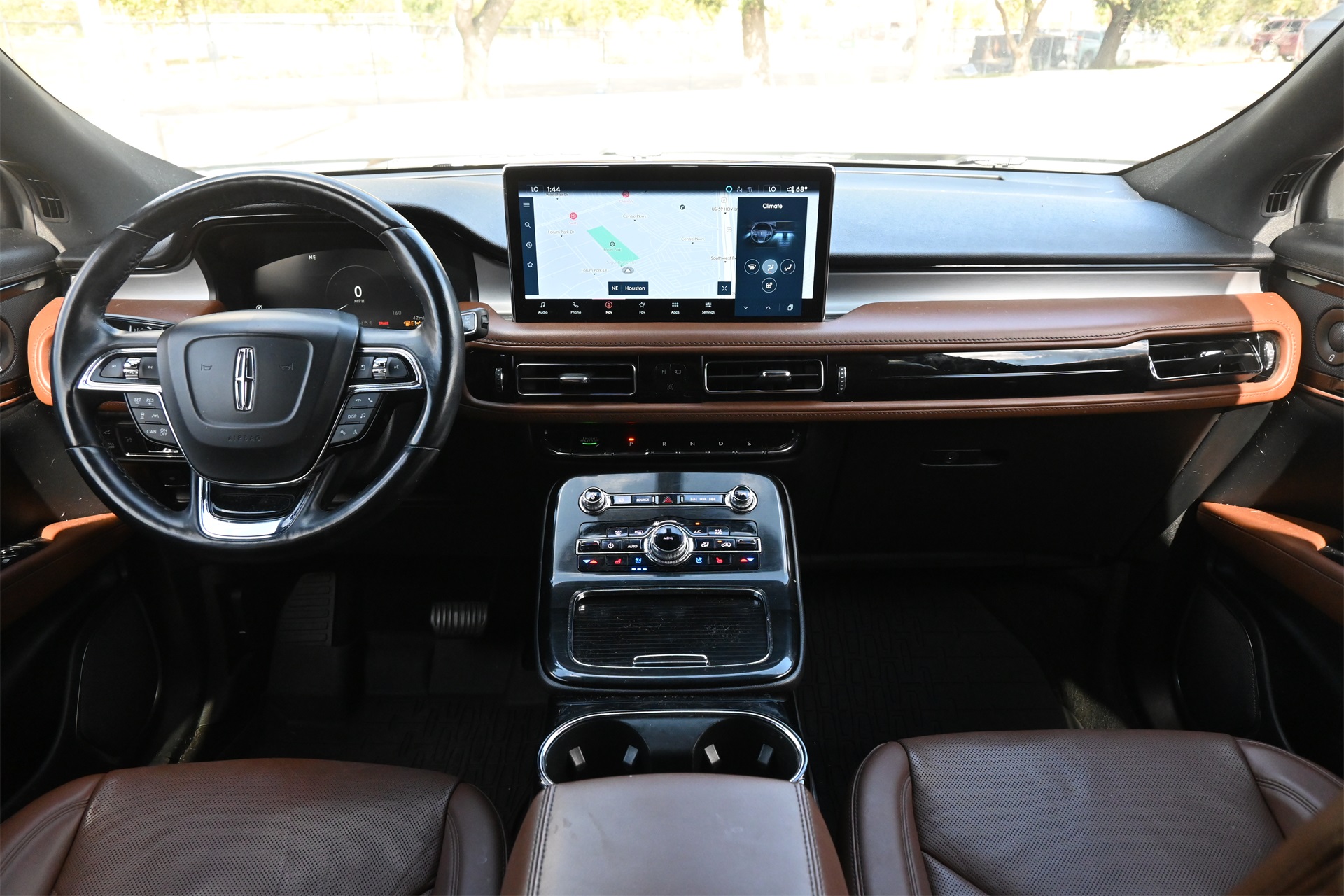 2022 Lincoln Nautilus Reserve White at AutoSavvy Houston Southwest