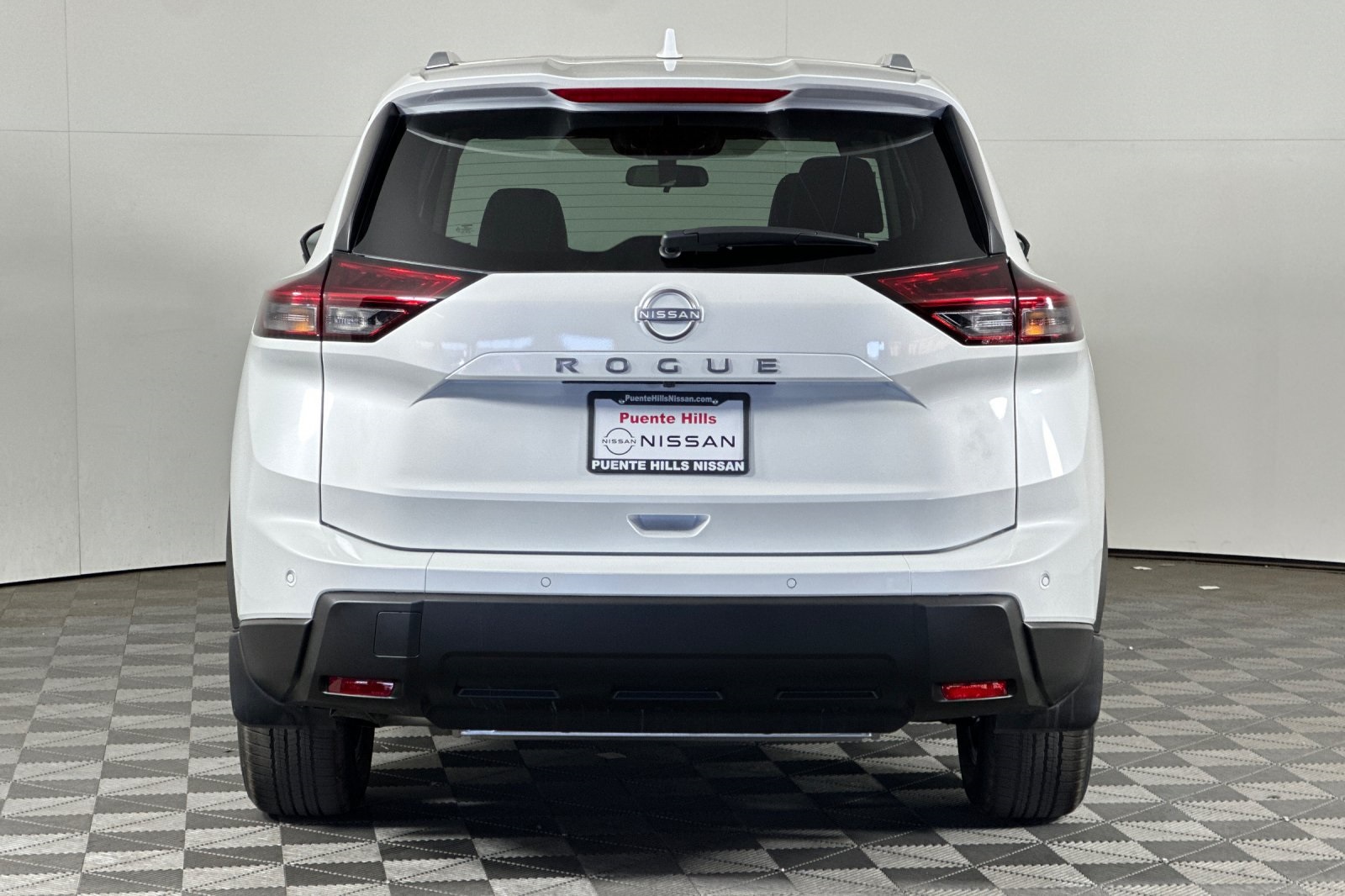 2026 Nissan Rogue SV photo 3