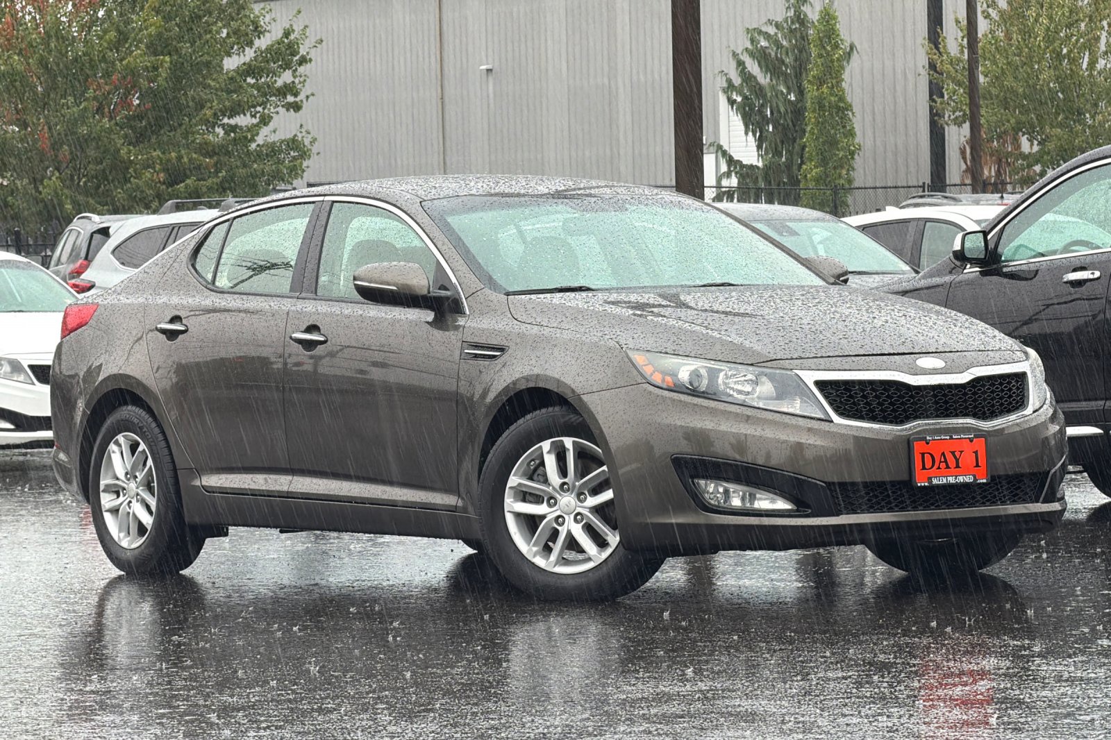 Used 2013 Kia Optima LX with VIN 5XXGM4A7XDG217193 for sale in Salem, OR