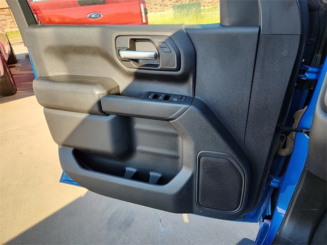 Used Car 2022 Chevrolet Silverado 1500  Custom For Sale Under $35,000 In Plainview, Texas