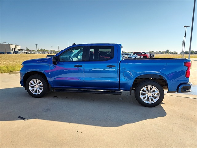 Used Car 2022 Chevrolet Silverado 1500  Custom For Sale Under $35,000 In Plainview, Texas