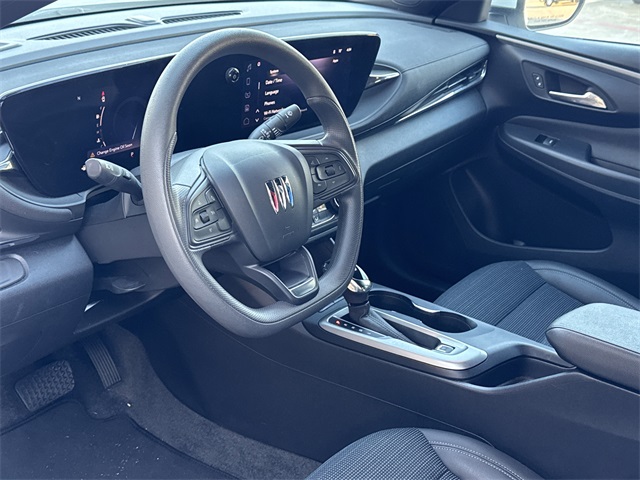 2025 Buick Envista Preferred White at Big Star Buick GMC