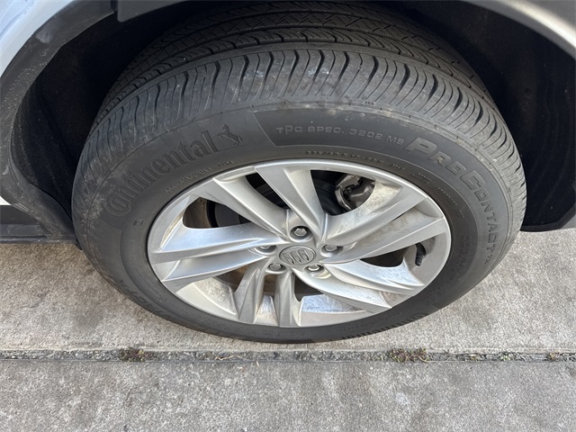 2025 Buick Envista Preferred White at Big Star Buick GMC