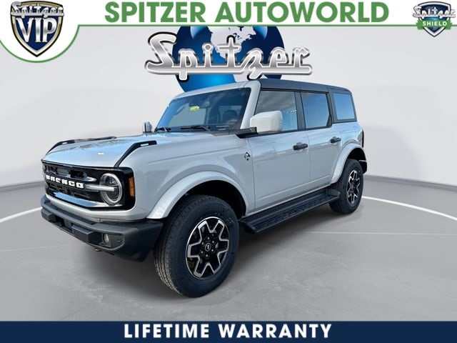 View vehicle photo 4