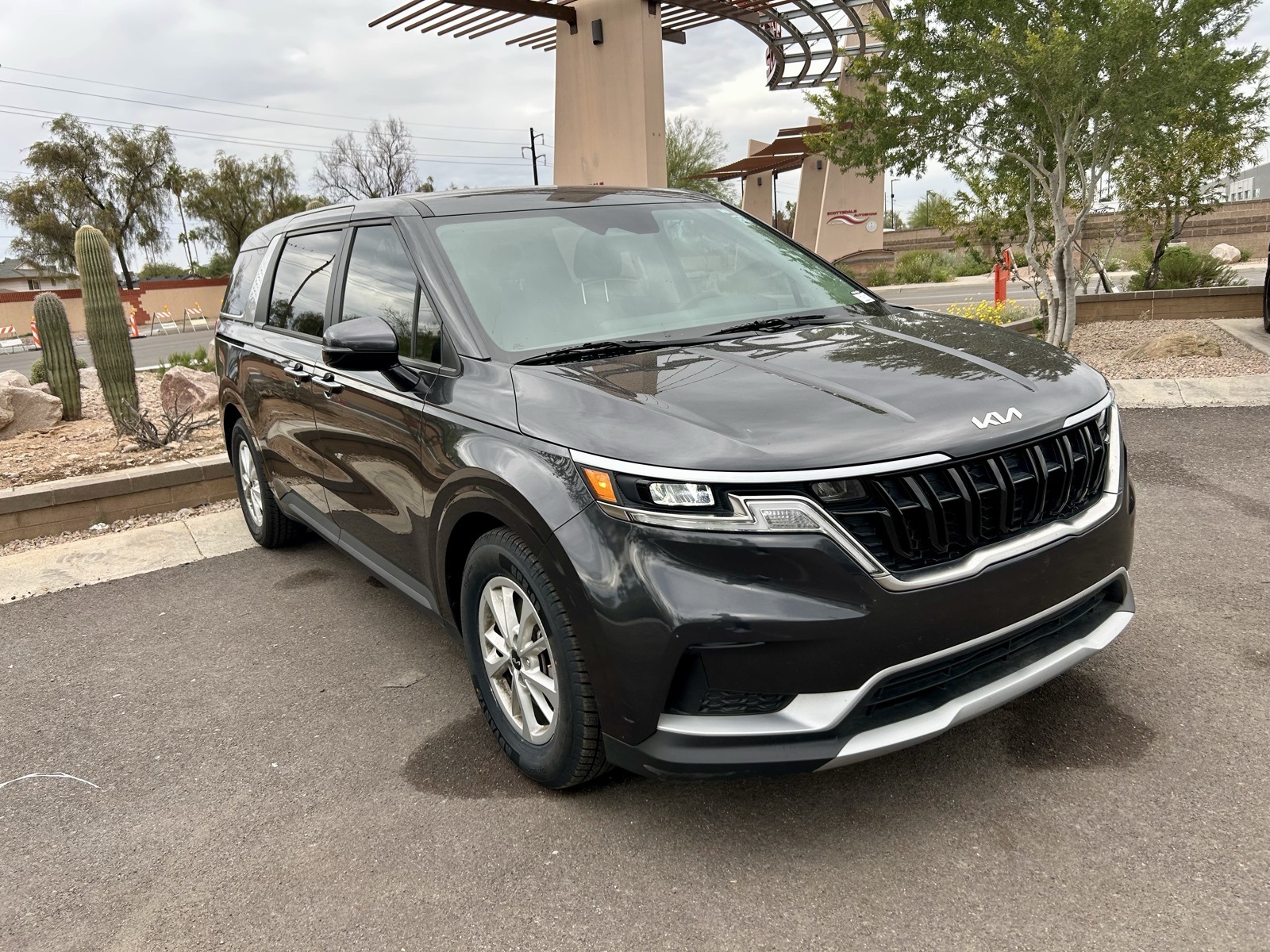 2023 Kia Carnival LX