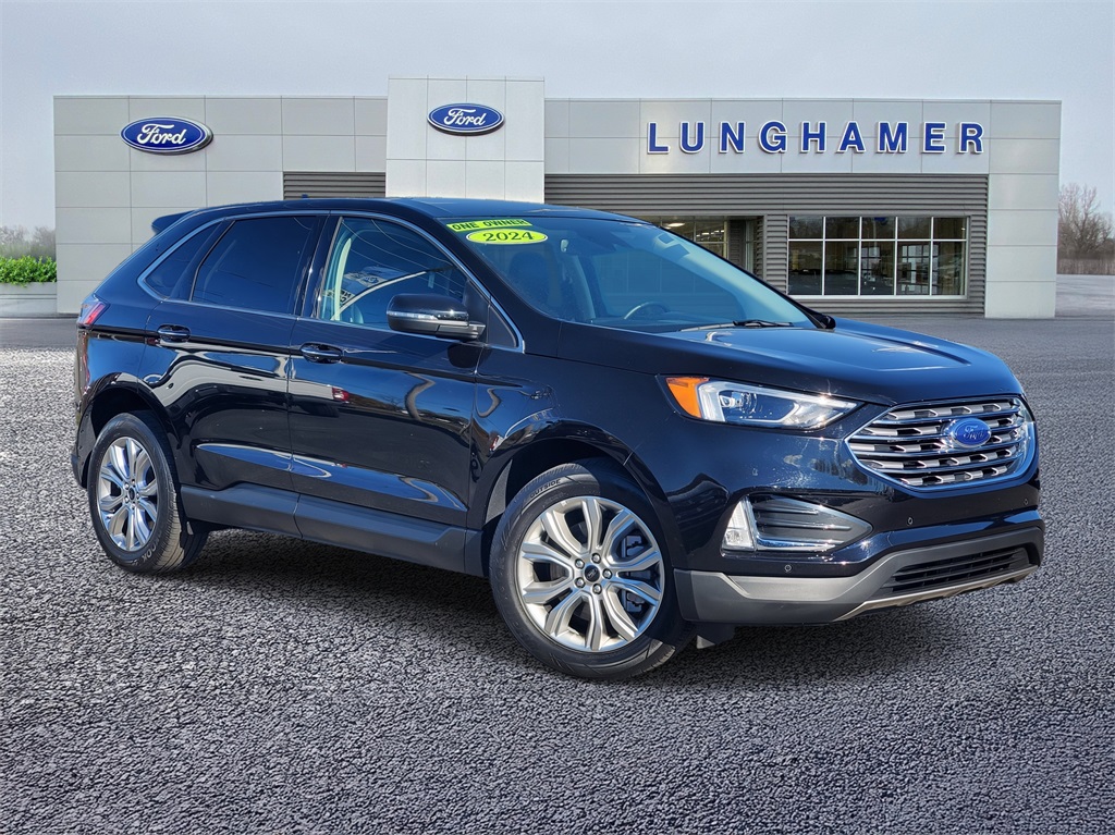 2024 Ford Edge Titanium's photo