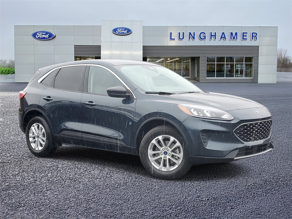 2022 Ford Escape SE's photo