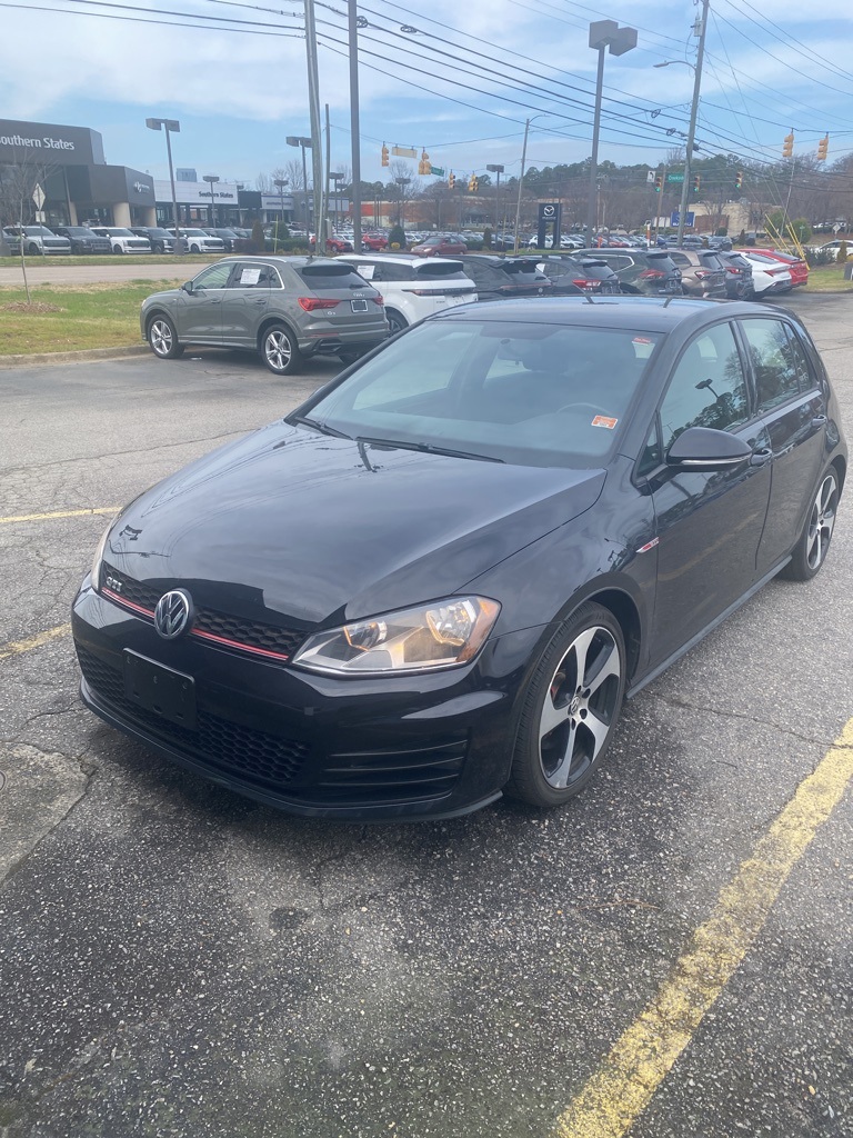 2015 Volkswagen Golf GTI 2.0T S 4-Door FWD