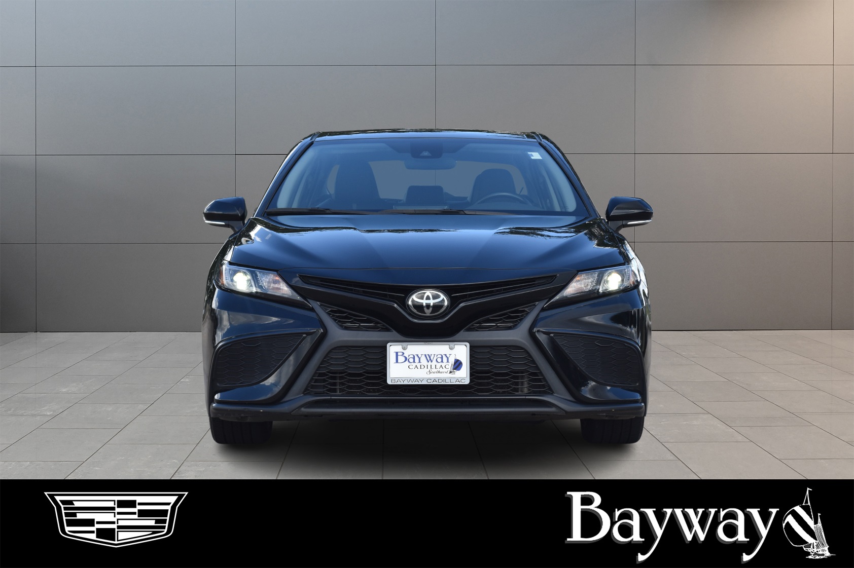 2023 Toyota Camry SE - 1