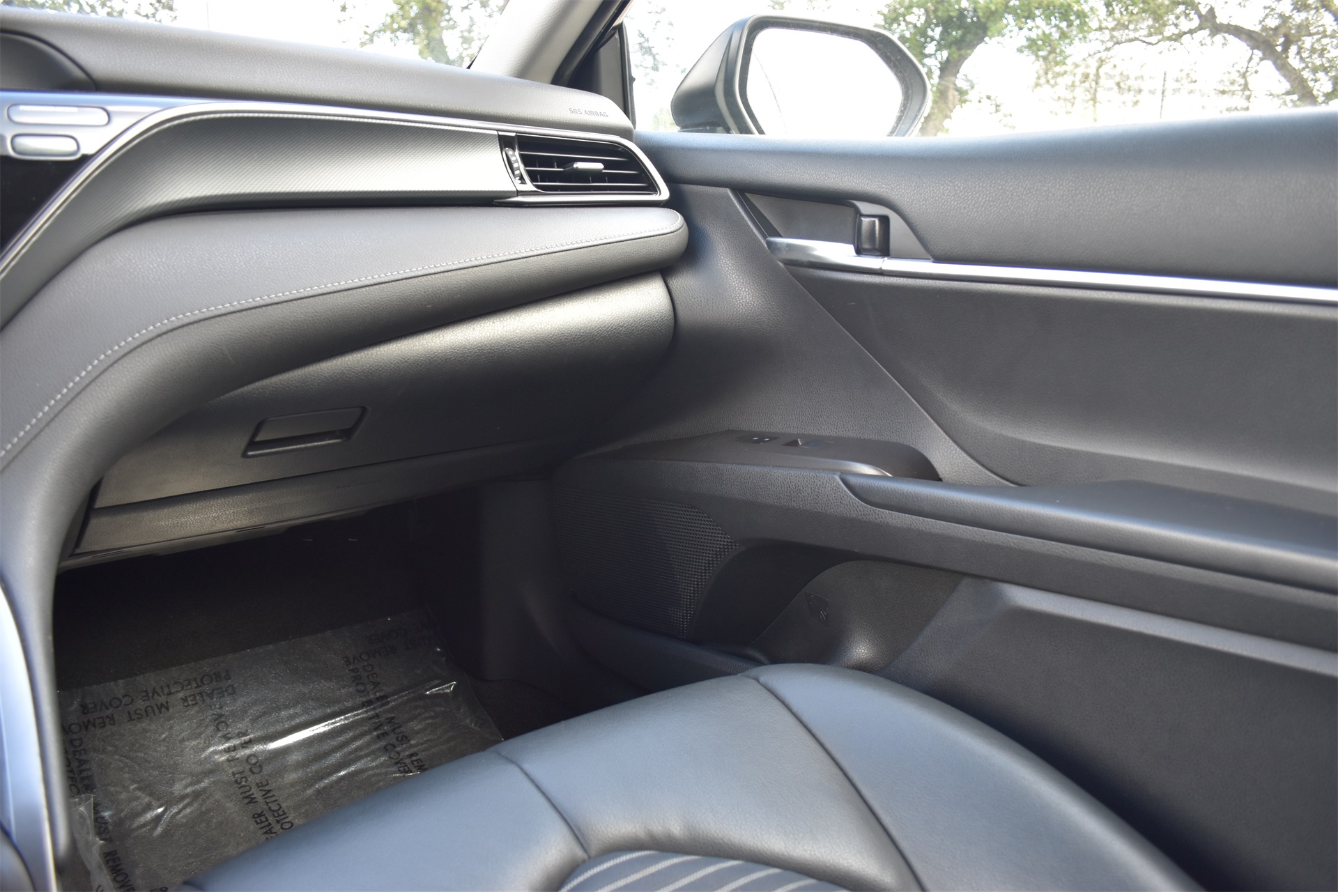 2023 Toyota Camry SE - 6