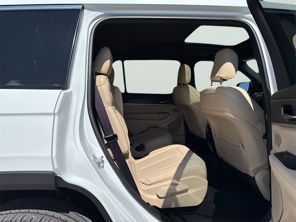 2025 Jeep Grand Cherokee L