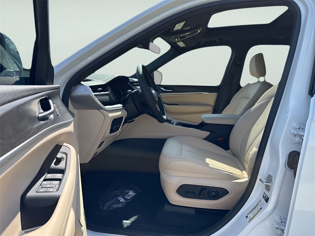 2025 Jeep Grand Cherokee L