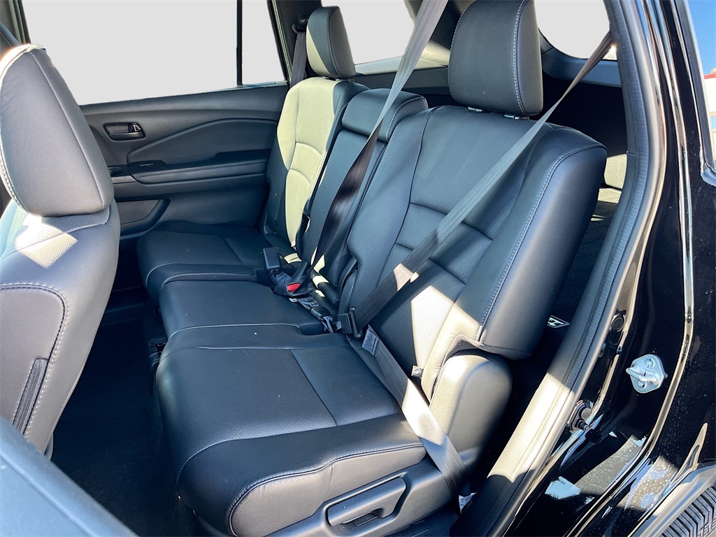 2022 Honda Passport EX-L Black at Mac Haik CDJR North Houston