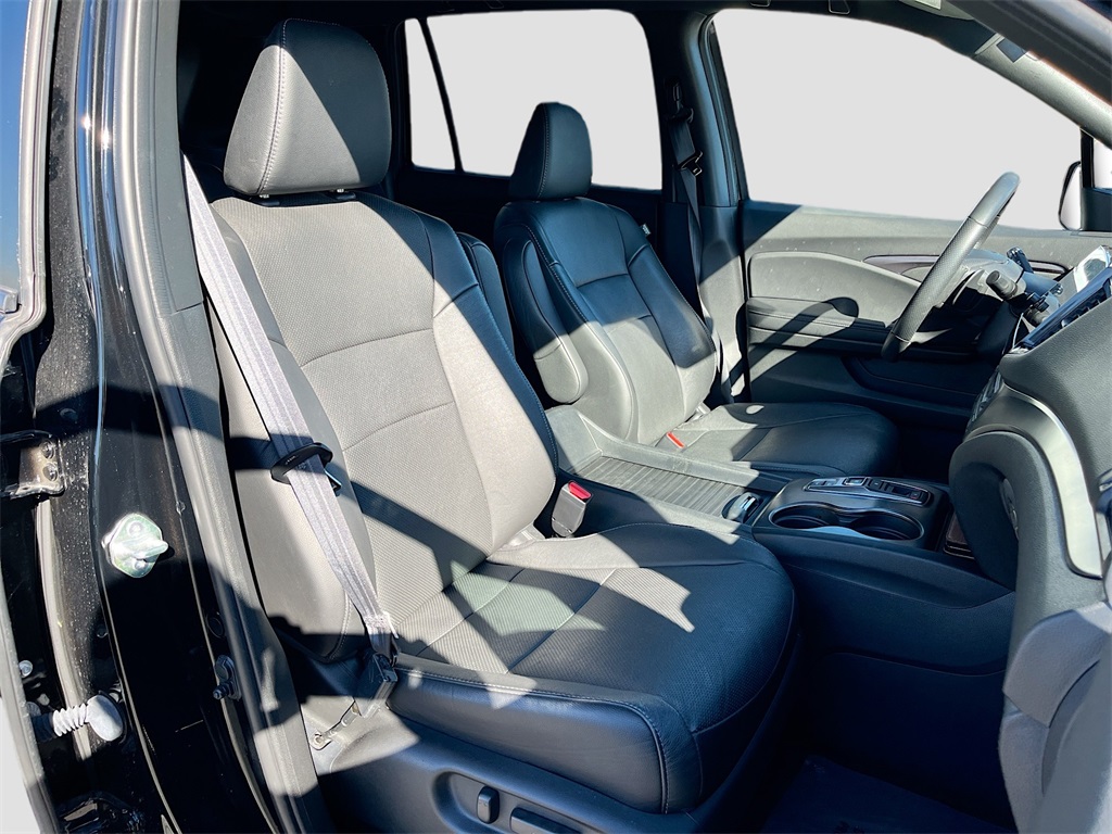 2022 Honda Passport EX-L Black at Mac Haik CDJR North Houston